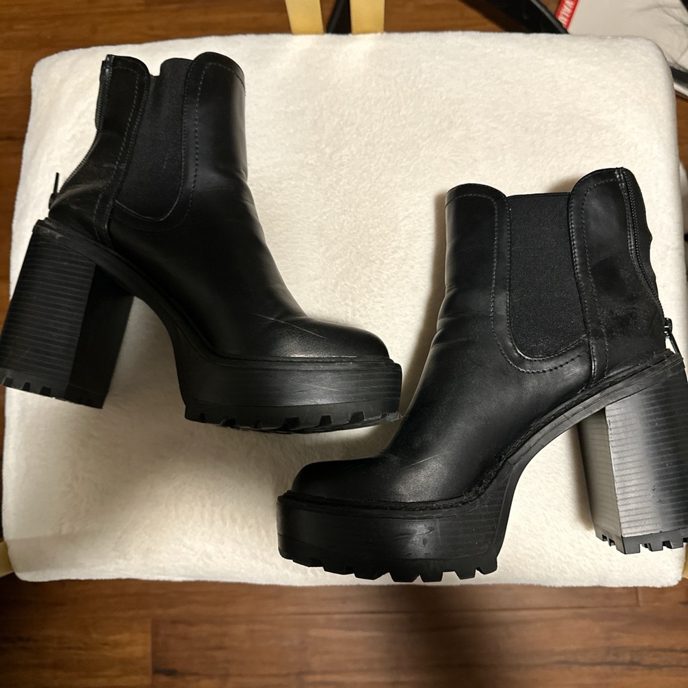 Black Chunky Heel Ankle Boots
